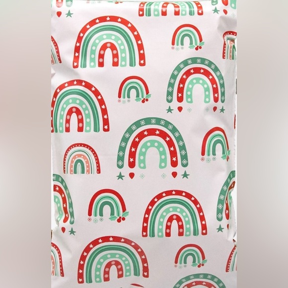 Other - 30 ct Holiday rainbow poly mailers 💚❤️